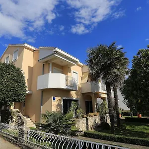 https://villa-sonja-zadar.hotelinzadar.com